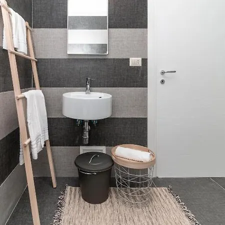 Casa Di Flora Tipico 3* Μπάρι