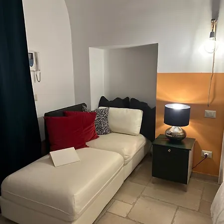 Pensjonat Casa Di Flora Tipico Bari